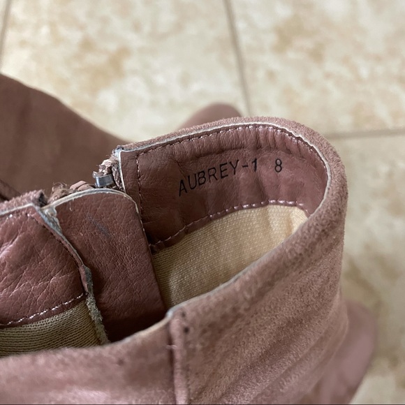 Chunky heel boots - Picture 4 of 8